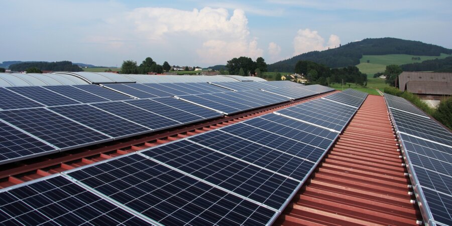 Fotovoltaiku testujeme na vlastních domech