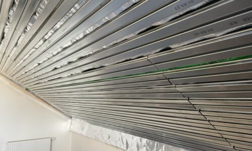 Srovnání stropního a podlahového vytápění